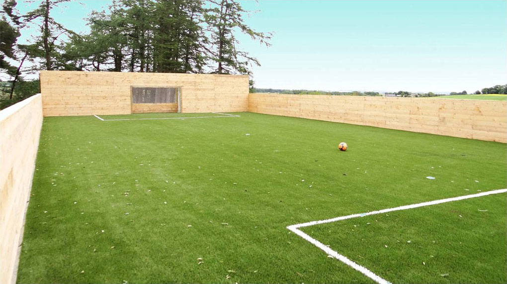 SGS-Football-Installations-f01